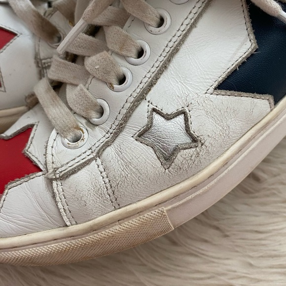 Steve Madden White Leather Blue Red Star Print 4th of July America Post Sneakers - Picture 10 of 11